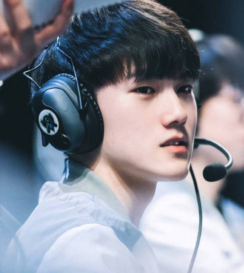 2025LPL季后赛今日首发：TheShy大战Flandre huanfeng对战Viper